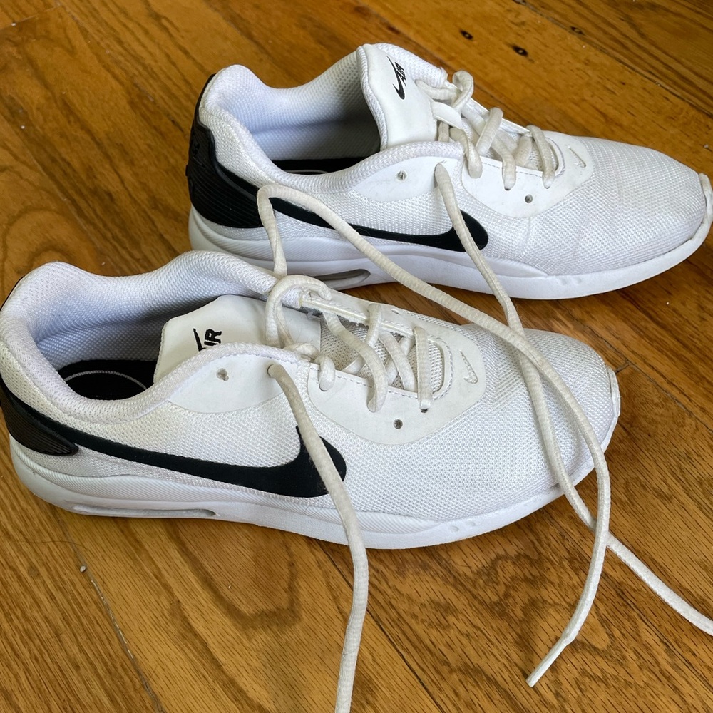 Nike Air Max women’s sneakers